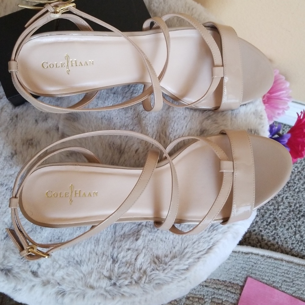 Cole Haan, Tan Sandles Heels, sz 8 1/2 B - Picture 4 of 7